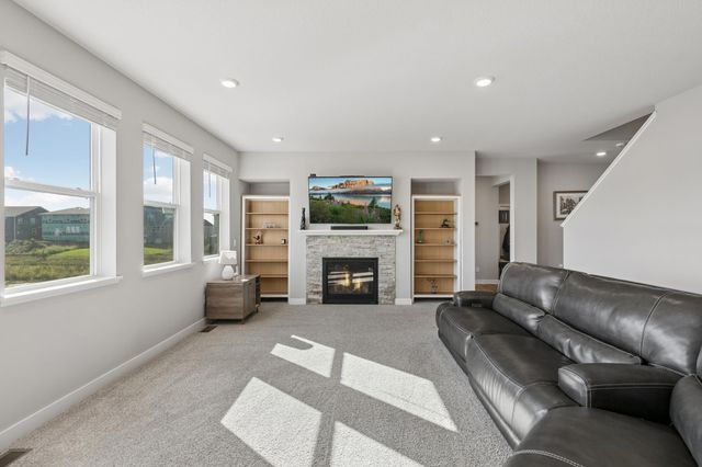 17248 Draft Horse Boulevard, Lakeville, MN 55044