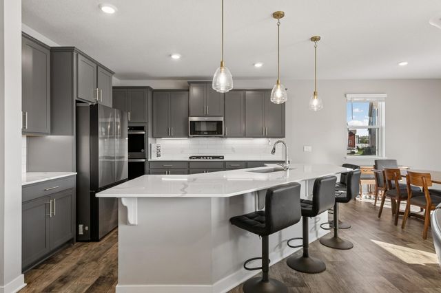 17248 Draft Horse Boulevard, Lakeville, MN 55044