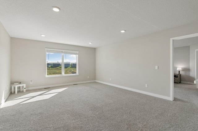 17248 Draft Horse Boulevard, Lakeville, MN 55044