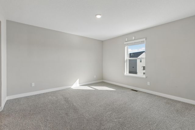 17248 Draft Horse Boulevard, Lakeville, MN 55044