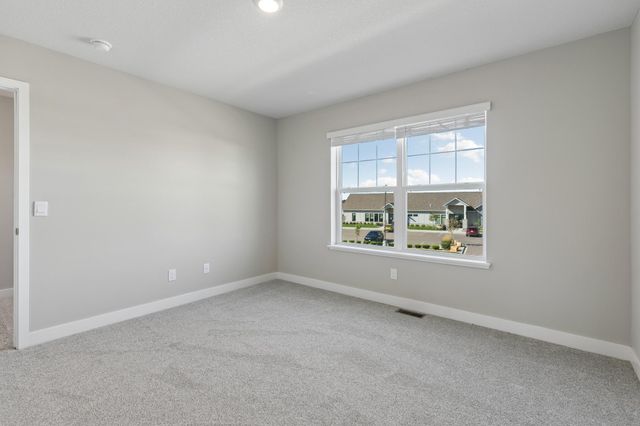 17248 Draft Horse Boulevard, Lakeville, MN 55044