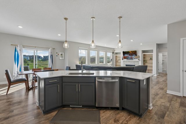17248 Draft Horse Boulevard, Lakeville, MN 55044