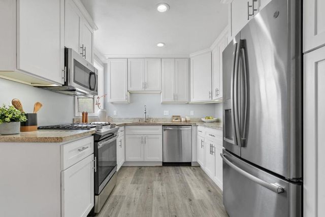 215 Mansfield Drive, South San Francisco, CA 94080