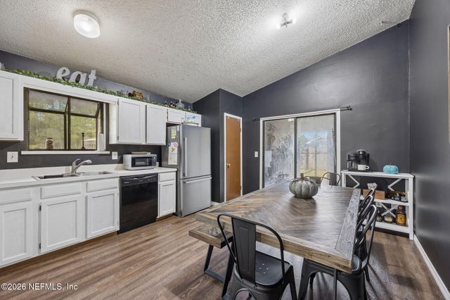 407 MOBY DICK Drive S, Jacksonville, FL 32218