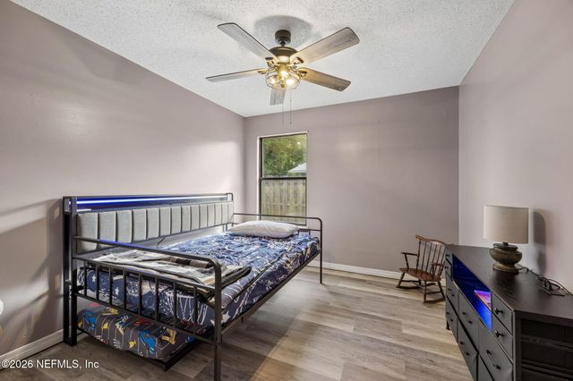 407 MOBY DICK Drive S, Jacksonville, FL 32218