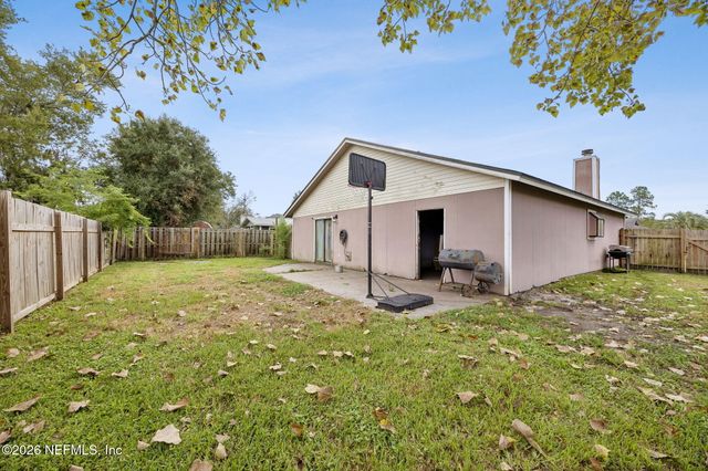 407 MOBY DICK Drive S, Jacksonville, FL 32218