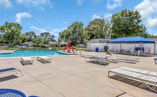 92 Storm Drive, Holtsville, NY 11742
