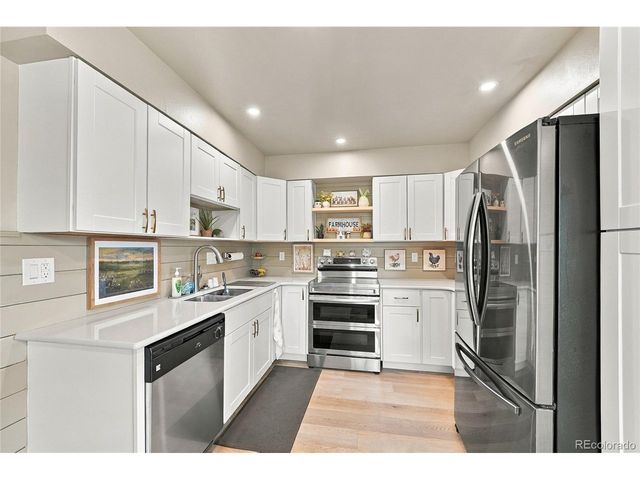 7098 S Knolls Way, Centennial, CO 80122