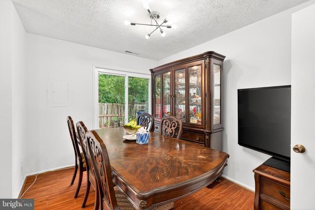 301 RENEAU WAY, Herndon, VA 20170