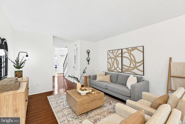 301 RENEAU WAY, Herndon, VA 20170