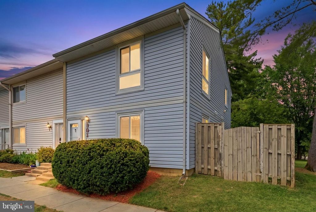 301 RENEAU WAY, Herndon, VA 20170