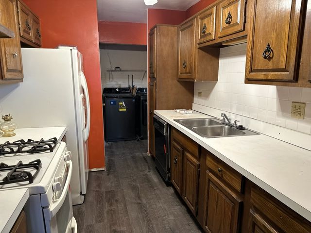 4542 Windsor Lane, Country Club Hills, IL 60478