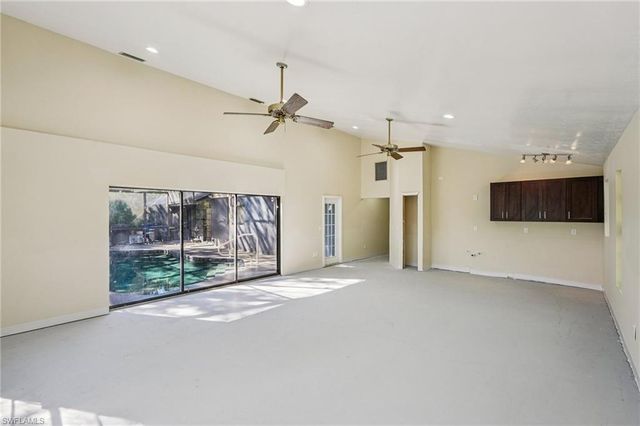 7280 Pelas CIR, North Fort Myers, FL 33917