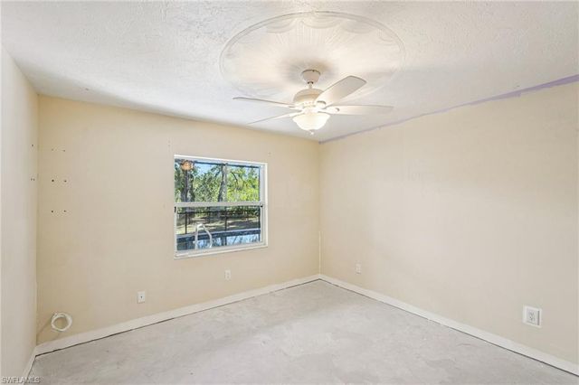 7280 Pelas CIR, North Fort Myers, FL 33917