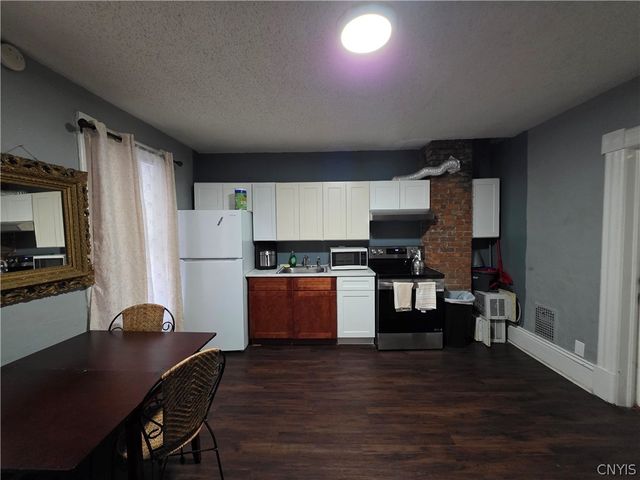 711 Jay Street, Utica, NY 13501