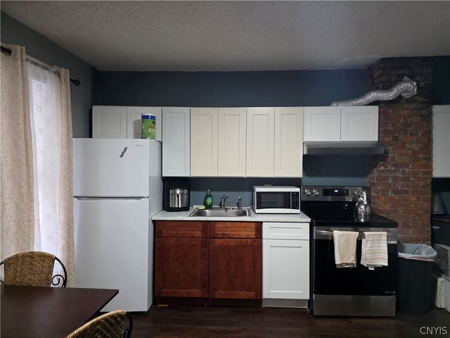 711 Jay Street, Utica, NY 13501