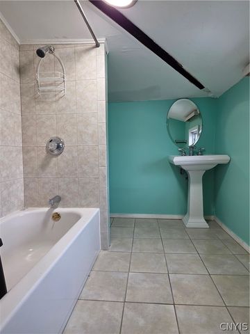 711 Jay Street, Utica, NY 13501