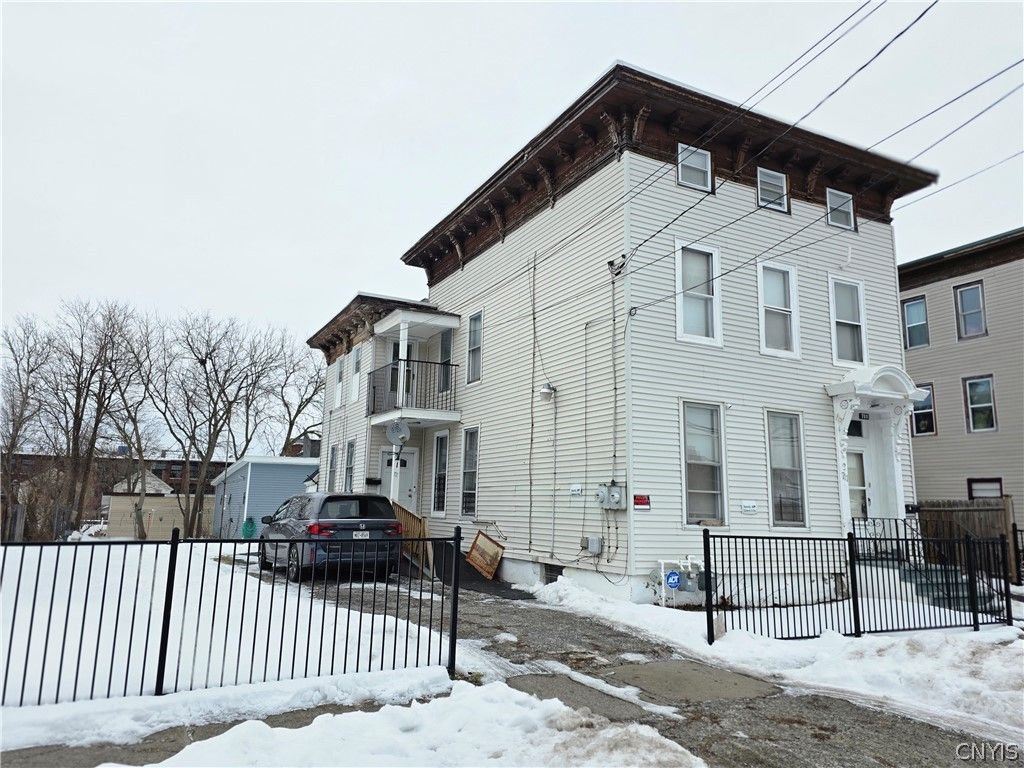 711 Jay Street, Utica, NY 13501