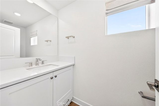 1649 W Lincoln 101, Anaheim, CA 92801