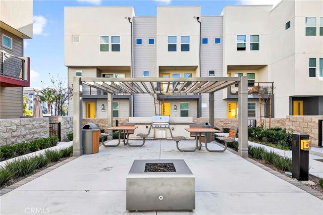 1649 W Lincoln 101, Anaheim, CA 92801