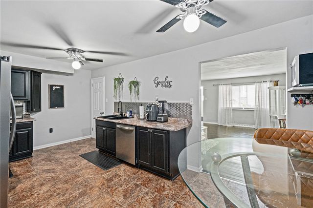 330 Duss Ave, Ambridge, PA 15003