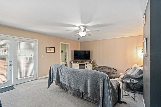 330 Duss Ave, Ambridge, PA 15003