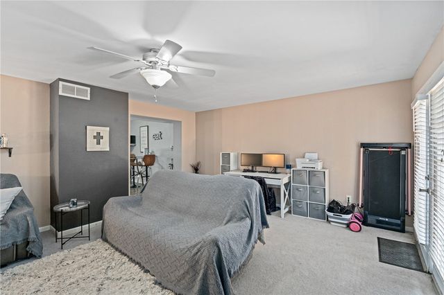 330 Duss Ave, Ambridge, PA 15003