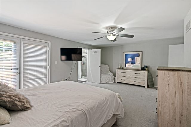 330 Duss Ave, Ambridge, PA 15003