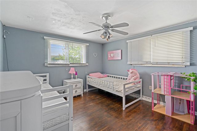 330 Duss Ave, Ambridge, PA 15003