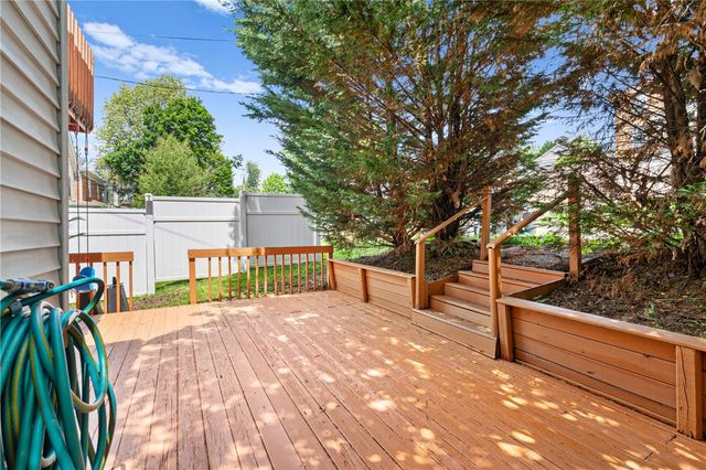 330 Duss Ave, Ambridge, PA 15003