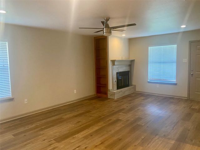 1419 S Story Road, Irving, TX 75060