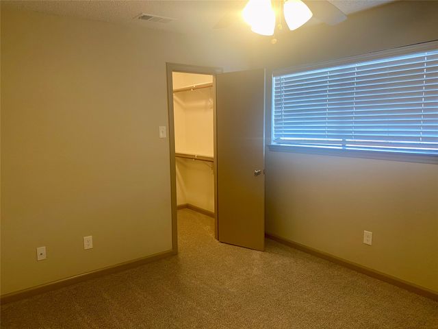 1419 S Story Road, Irving, TX 75060