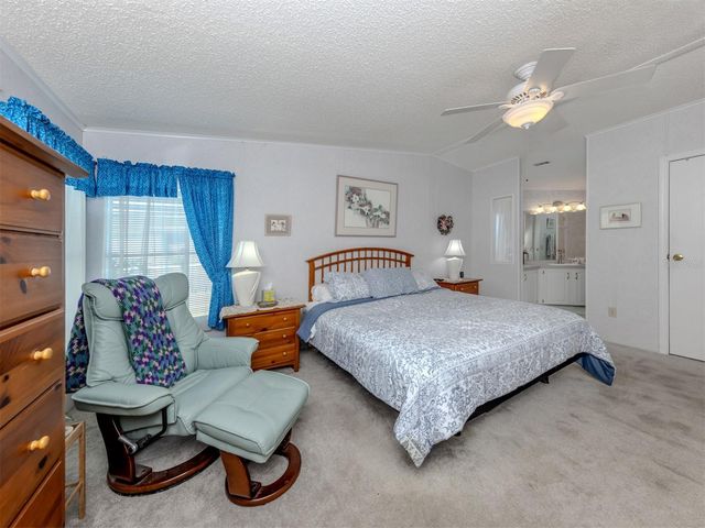 452 SHARKS POINT, North Port, FL 34287