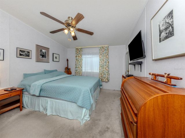 452 SHARKS POINT, North Port, FL 34287