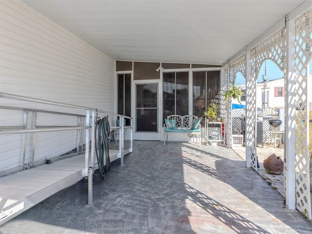 452 SHARKS POINT, North Port, FL 34287