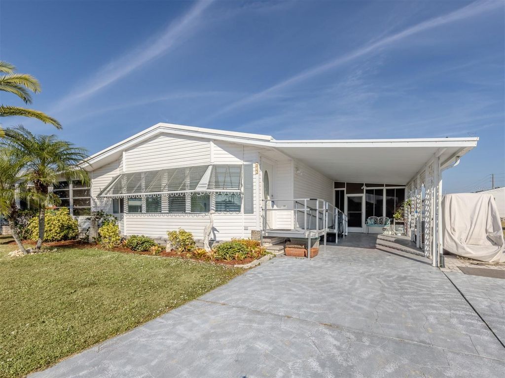 452 SHARKS POINT, North Port, FL 34287