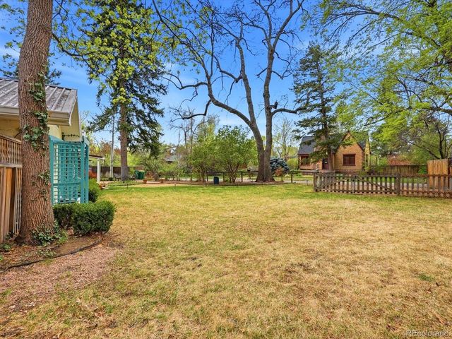 1602 Glen Bar Dr, Lakewood, CO 80215