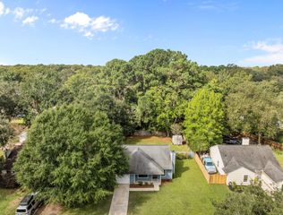 1137 Rivercrest Drive, Charleston, SC 29412