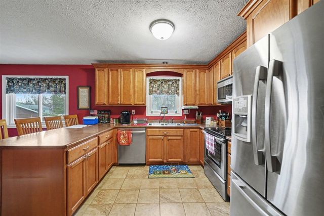 1750 Poplar Path, Stevensville, MI 49127