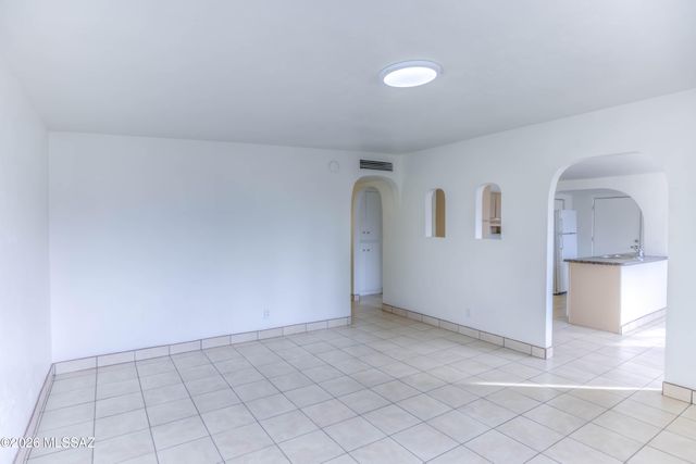 1118 W Navajo Street, Tucson, AZ 85705