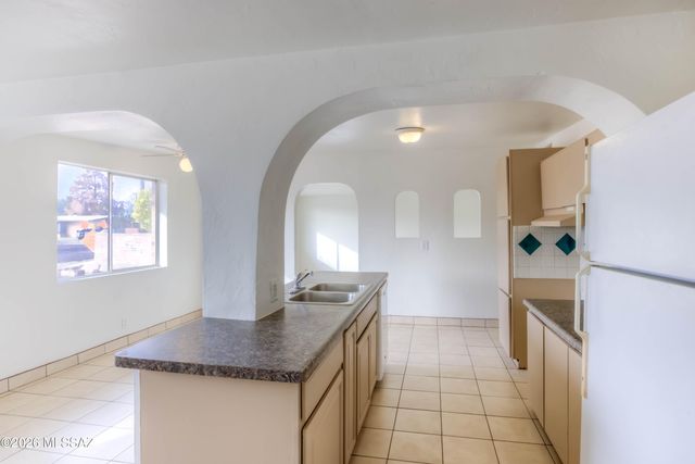 1118 W Navajo Street, Tucson, AZ 85705