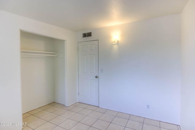 1118 W Navajo Street, Tucson, AZ 85705