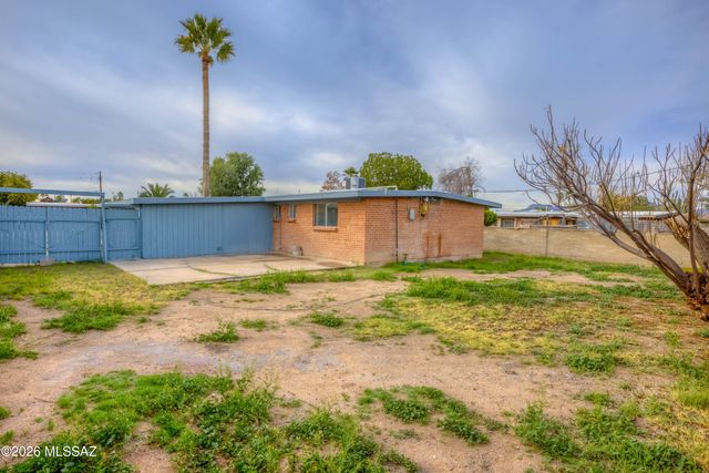 1118 W Navajo Street, Tucson, AZ 85705