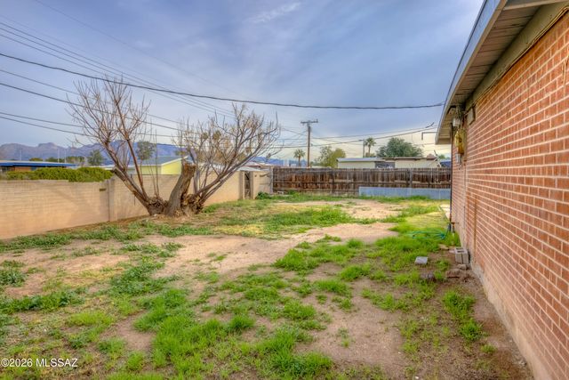 1118 W Navajo Street, Tucson, AZ 85705