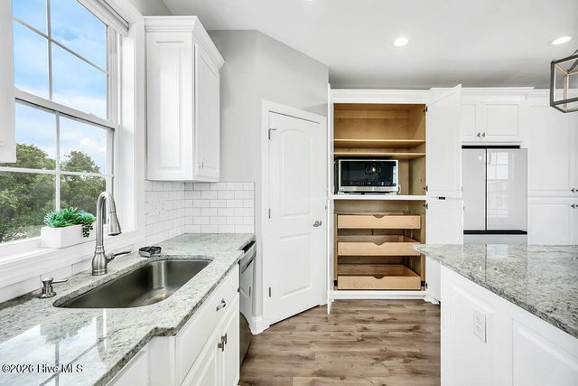 254 Grandview Drive, Sneads Ferry, NC 28460