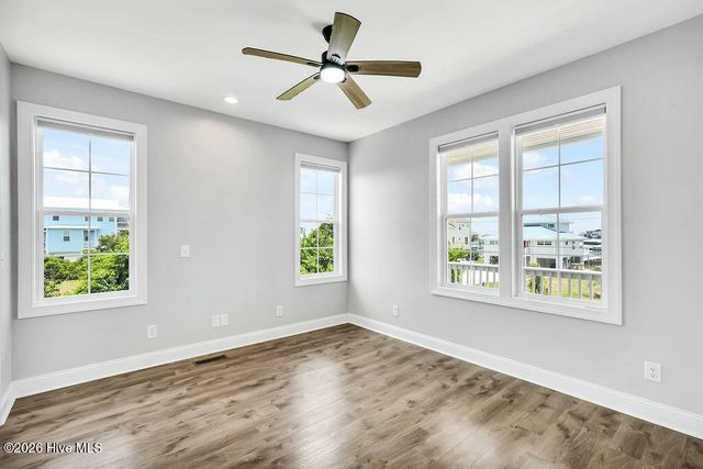 254 Grandview Drive, Sneads Ferry, NC 28460