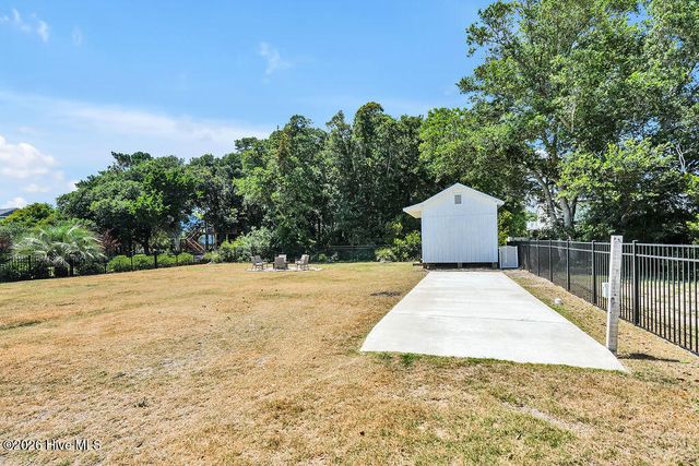 254 Grandview Drive, Sneads Ferry, NC 28460