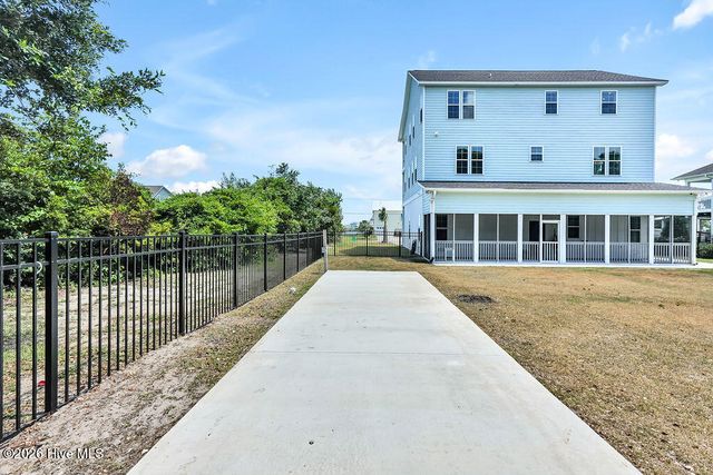 254 Grandview Drive, Sneads Ferry, NC 28460