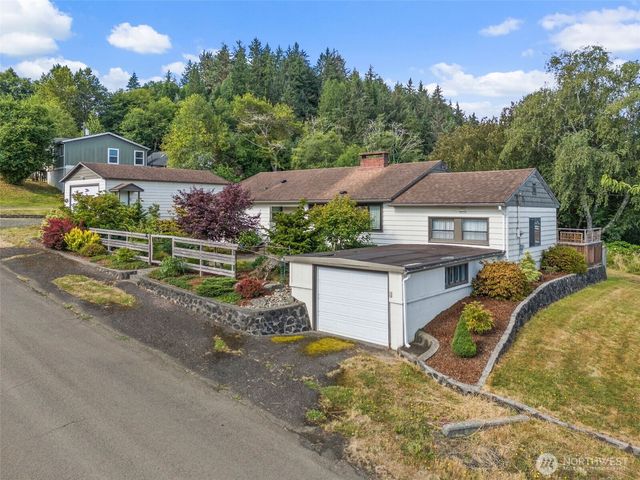 304 Monroe Street S, South Bend, WA 98586