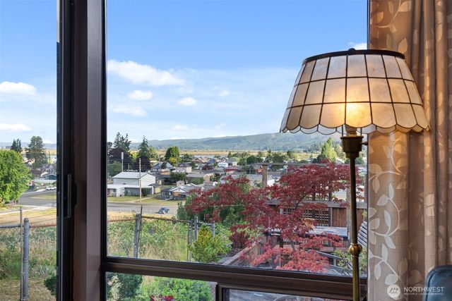 304 Monroe Street S, South Bend, WA 98586